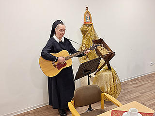 Advent-Singen mit Plätzchen Essen im Generationenzentrum St. Josef Vallendar