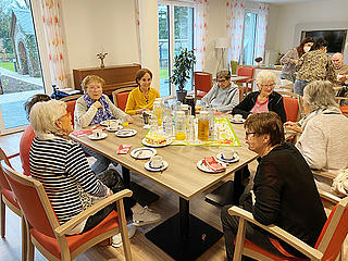 Tag der offenen Tür im Generationenzentrum St. Josef Vallendar - Tagespflege - schöne Gespräche bei Kaffee und Kuchen